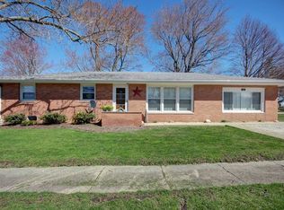 122 E Park St, Elliott, IL 60933