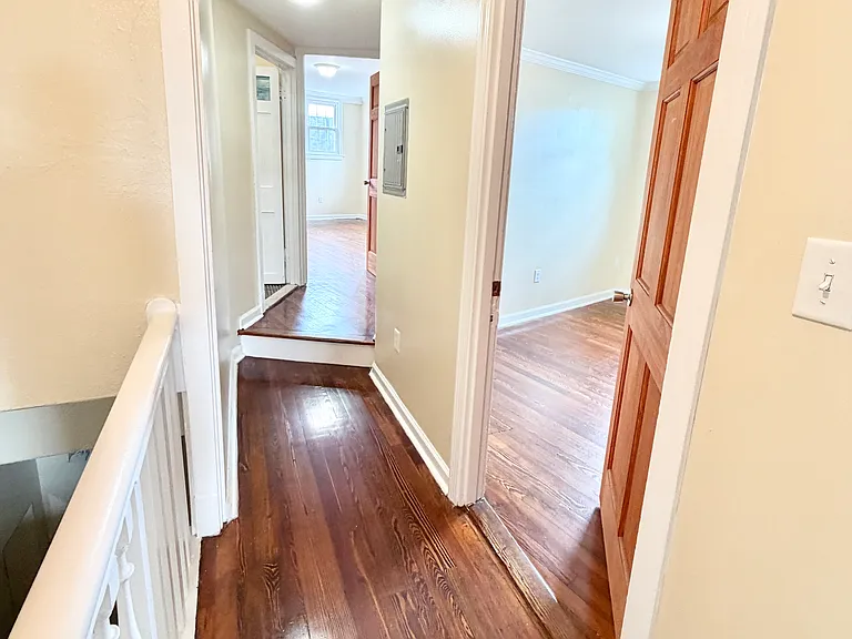 75 Whitney Ave #4C — Photo 10