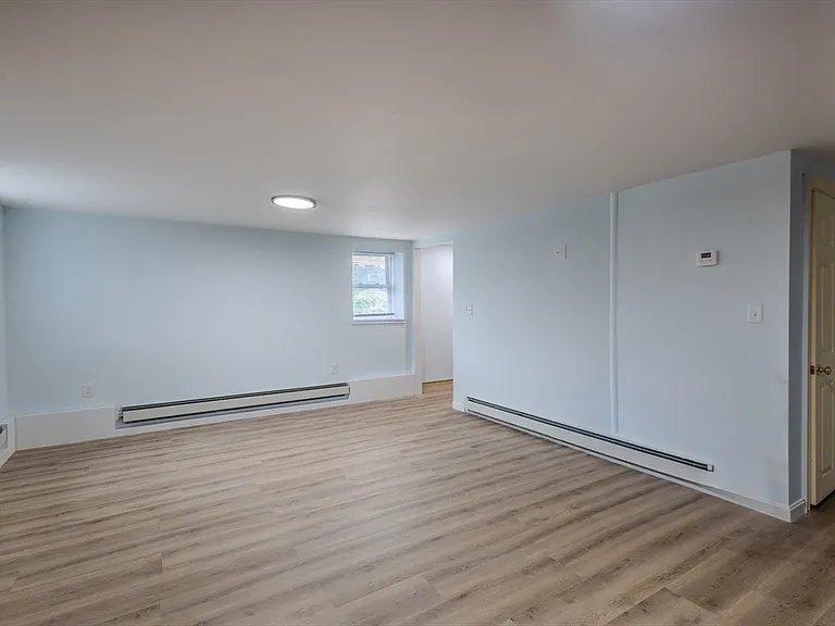 53 Berkley St #B — Photo 9