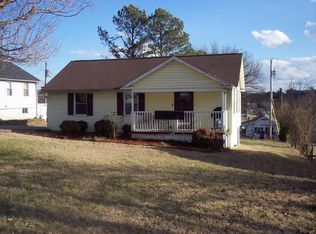 1004 E 2nd Ave, Lenoir City, TN 37771