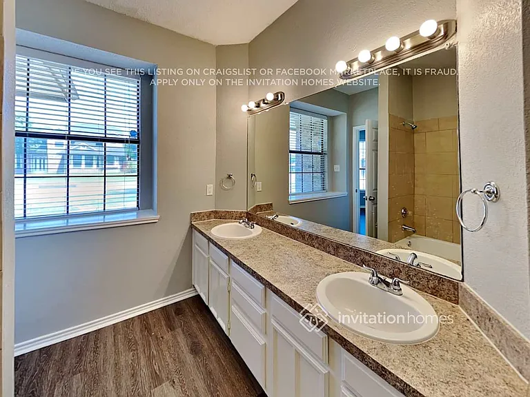 2317 Roanoke Cir — Photo 16
