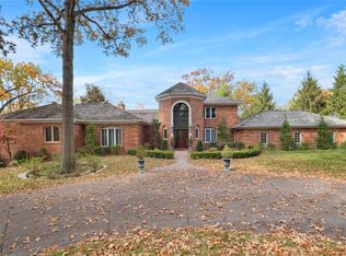 12075 Embassy Row, Saint Louis, MO