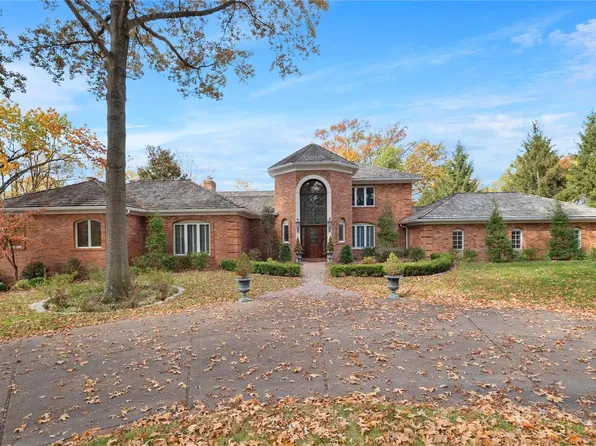 12075 Embassy Row, Saint Louis, MO 63131