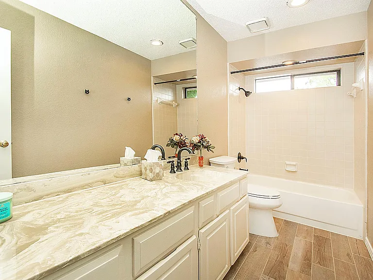 3905 Denham Way — Photo 23