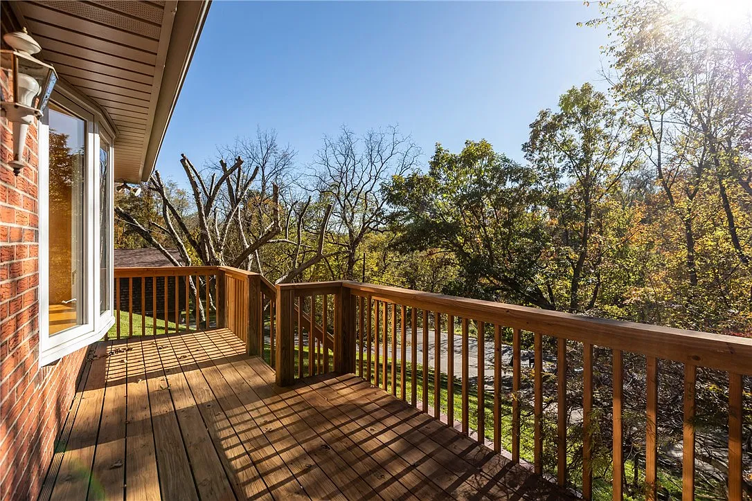 3 bed, $2,150 — Photo 3