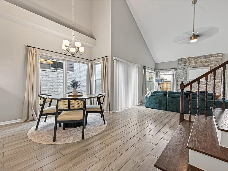 6635 Queensclub Dr — Photo 15