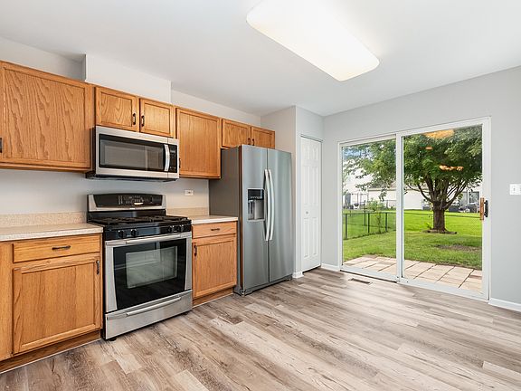 5th image of 2453 Hillsboro Ln
