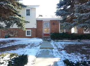 19907 S Schoolhouse Rd, Mokena, IL 60448