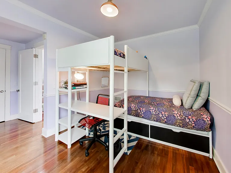 2010 W Bradley Pl — Photo 35