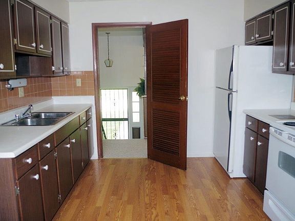 2nd image of 6654 Shenandoah Dr