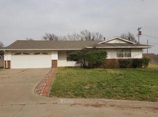 1914 Mohawk St, Enid, OK 73703