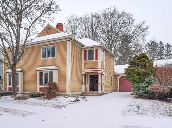 18 Stoneledge Drive #18, Portland, ME 04102