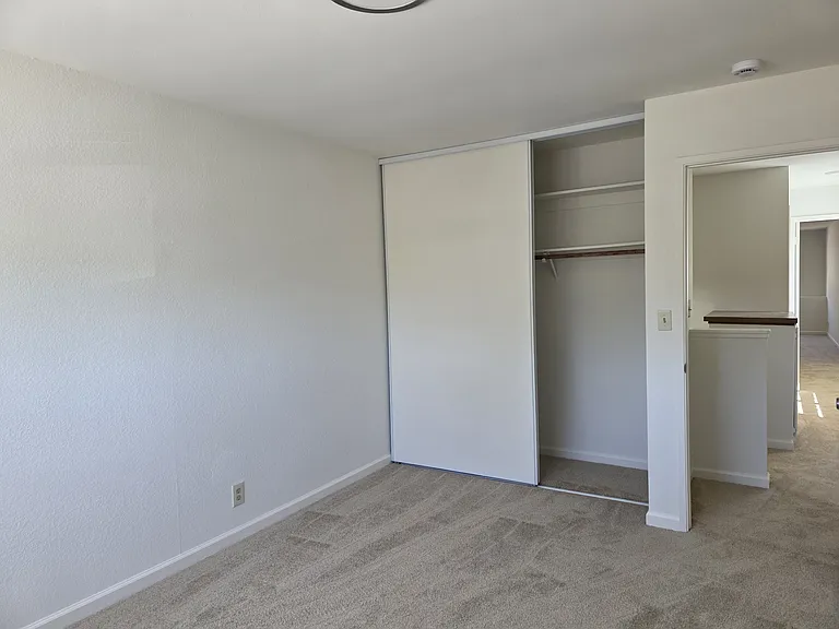 1157 Kelez Dr — Photo 18