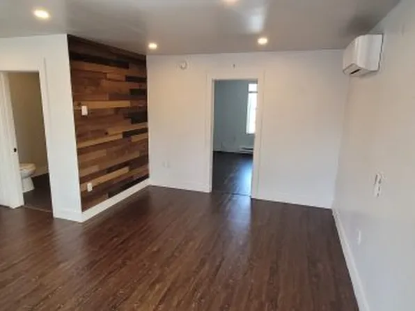 388 Hancock St #1, Bangor, ME 04401