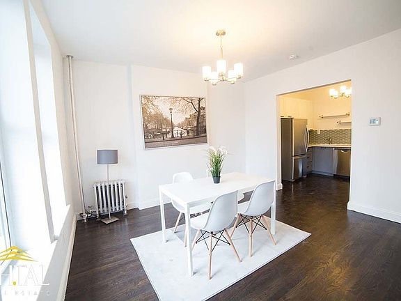 5th image of 644 Park Pl