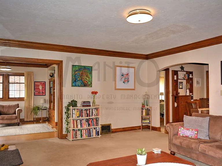 3321 N Columbia Cir — Photo 13