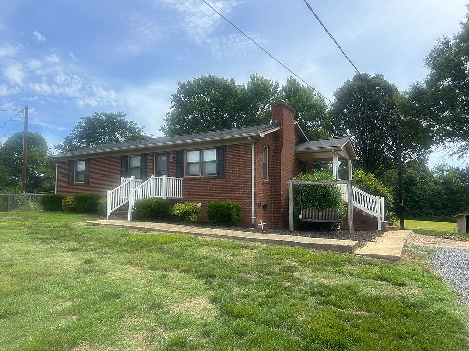 1st image of 3848 Davis Rd