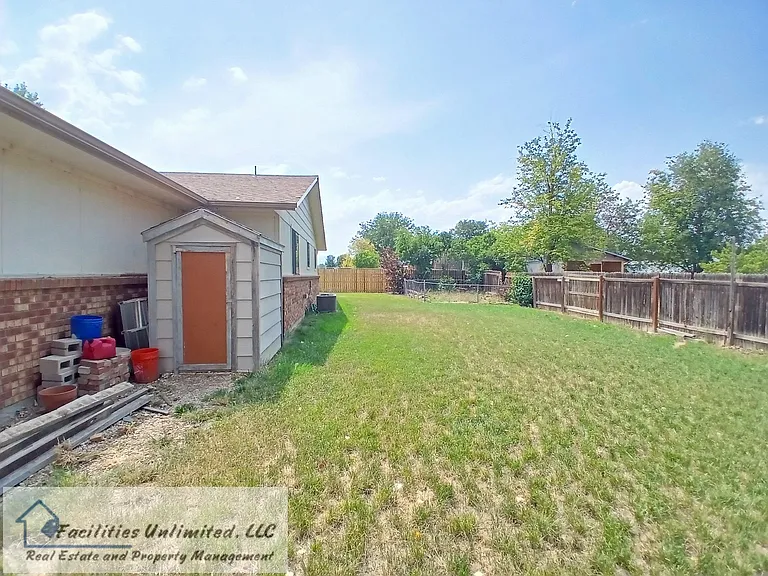 917 Silver Leaf Pl — Photo 11