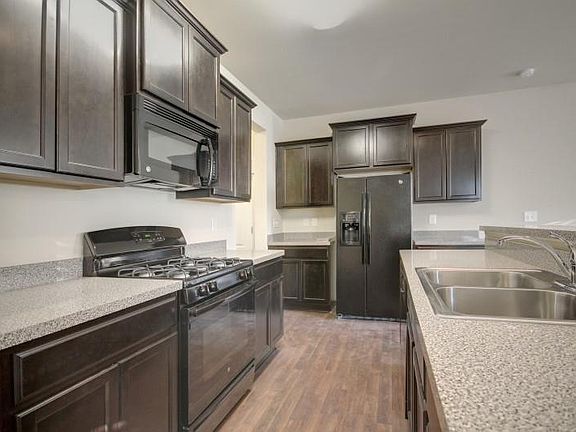 2nd image of 154 Townview Dr