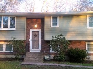 151 Slocum Rd, Hebron, CT 06248