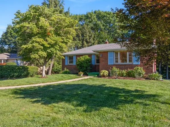 819 Rosalind Rd, Pittsburgh, PA 15237