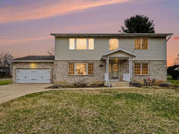 2461 Riverbend Dr, Benton Harbor, MI 49022