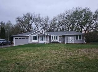 2001 Regent Ave N, Golden Valley, MN 55422