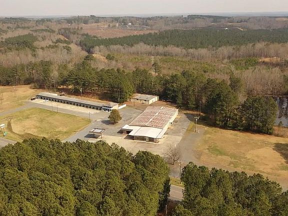 2nd image of 1055 Albemarle Rd