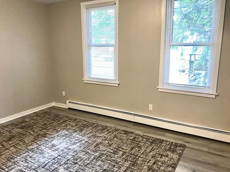 Harlow Street Apartments - D — Photo 10