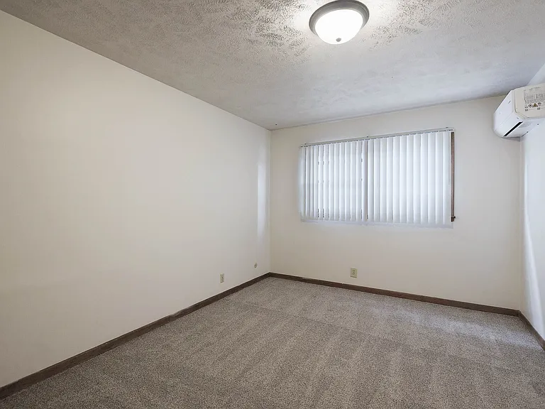 1341 E St #3 — Photo 11