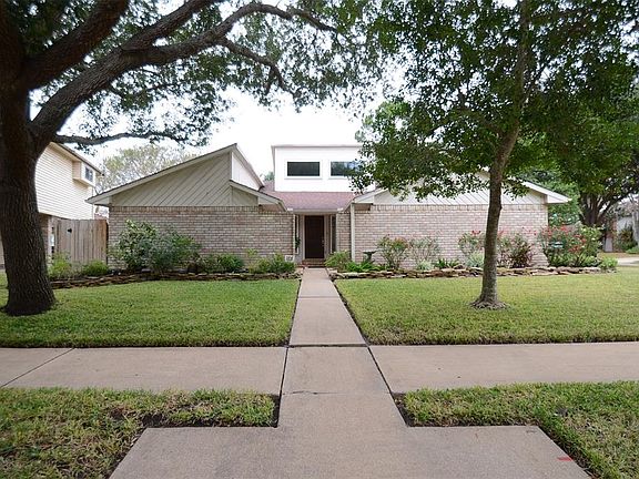 3rd image of 22902 Red Rock Canyon Ct