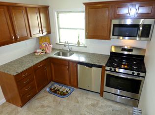 24 Carlson Pkwy, Cedar Grove, NJ 07009