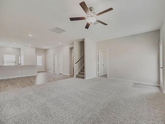 4th image of 309 Aceves Ct