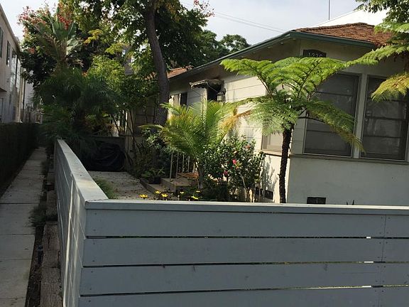 Landscaped TRIPLEX