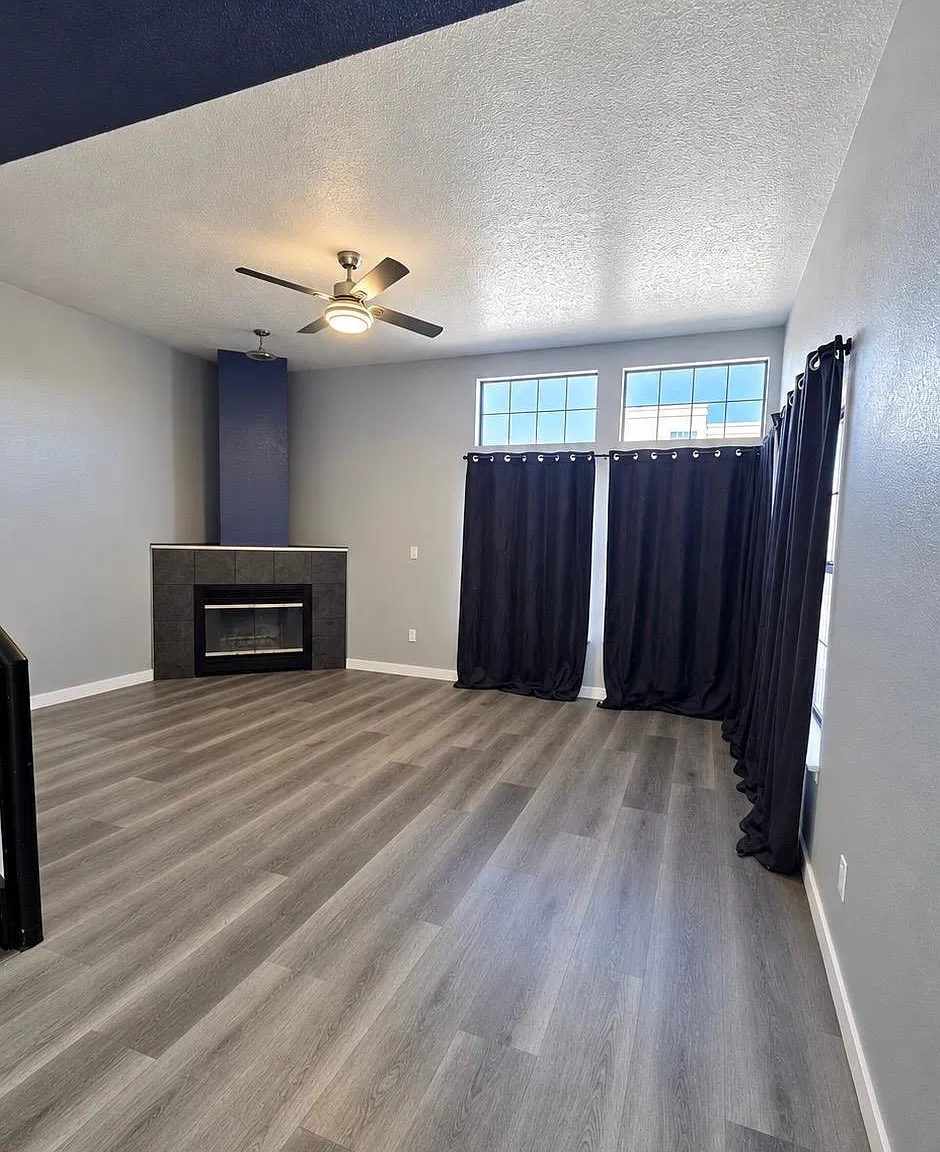 3 bed, 2.5 bath, 2031 sqft, $2,100 — Photo 4