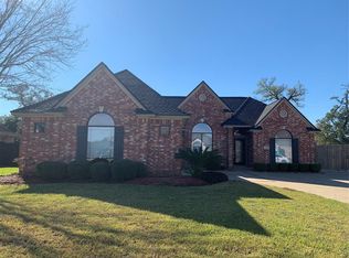 115 Gadwall Dr, Clute, TX 77531