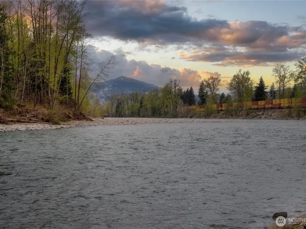 1206 Croft Avenue, Gold Bar, WA 98251