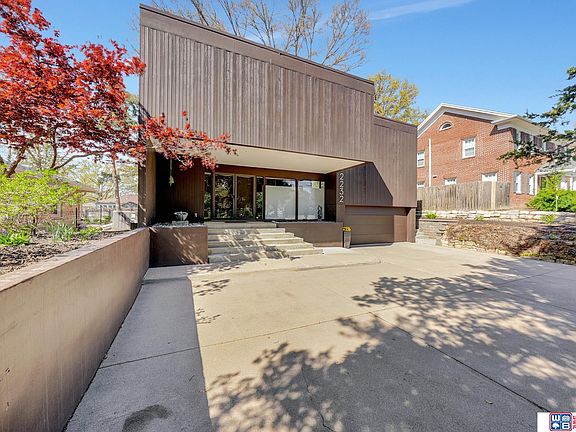 5th image of 2232 Van Dorn St