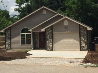 415 W Maple St, Diamond, MO 64840