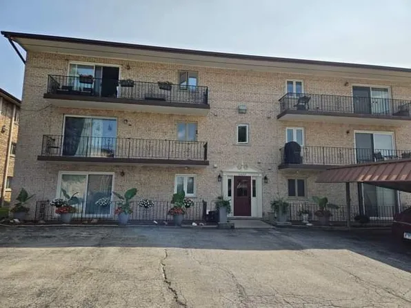 10609 Southwest Hwy APT 3A, Worth, IL 60482