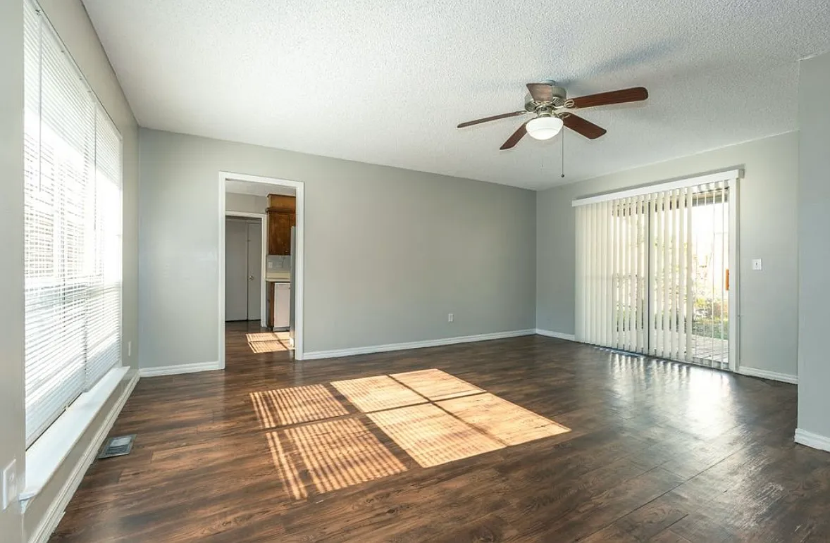 3 bed, 1450 sqft, $1,400 — Photo 3