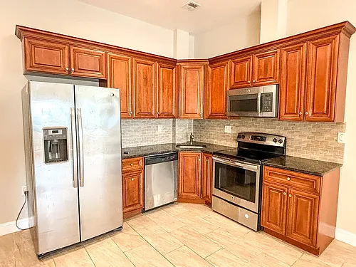 910 Cherry Street Photo 1