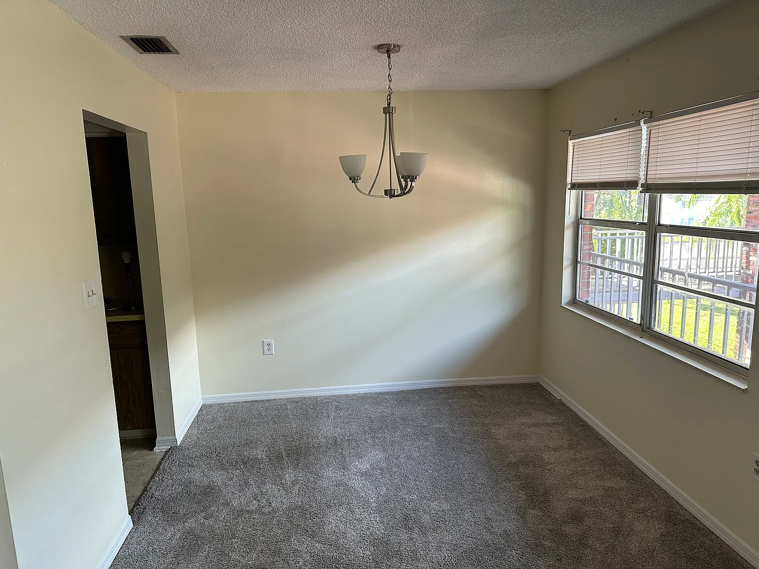 940 S Lakeshore Way — Photo 4
