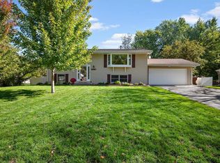 4090 Decatur Ave N, New Hope, MN 55427