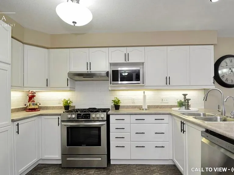 4 Decaro Cres #1 — Photo 3