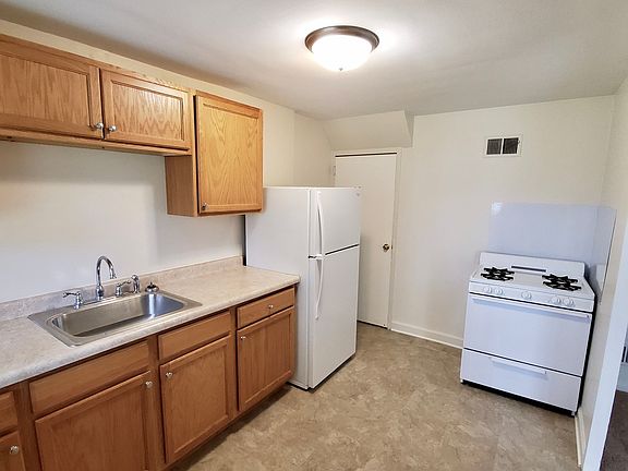 2nd image of 3564 Western Ave