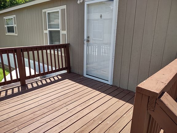 2nd image of 8354 Montgomery Cir