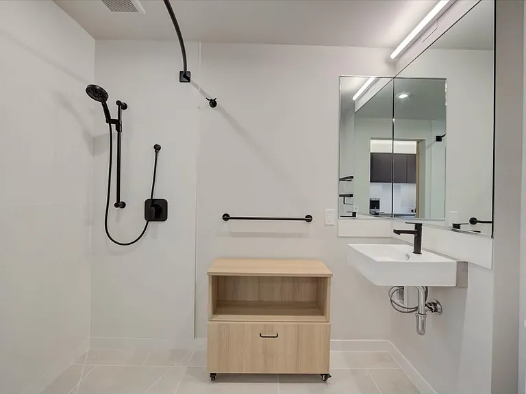 TL Residences — Photo 13