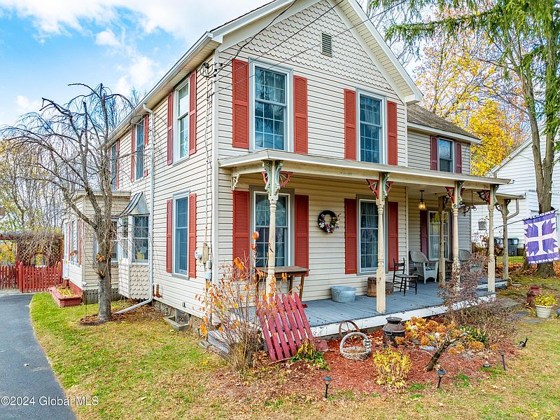 4th image of 47 Melrose Valley Falls Road