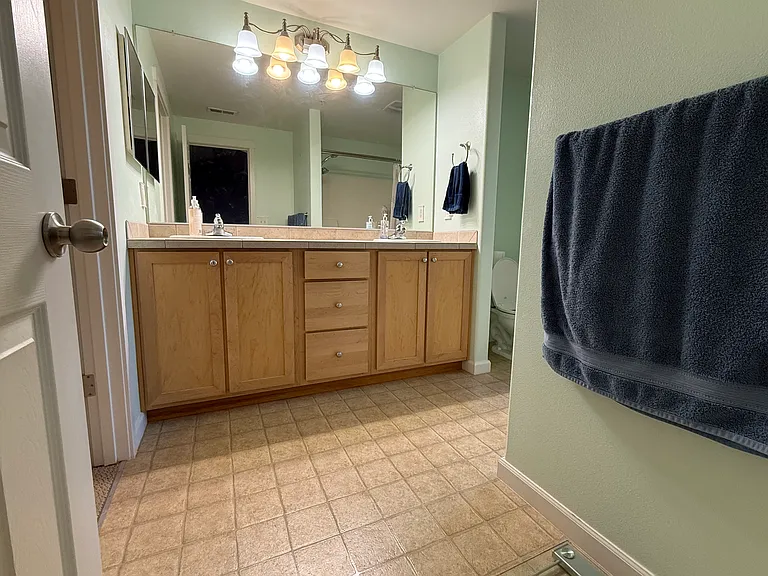 10743 SW Canterbury Ln #102 — Photo 26